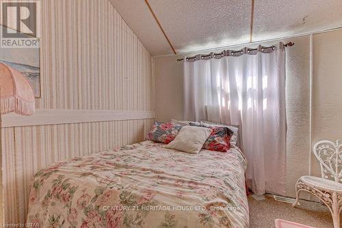 Imported from itso - 137 Bessie Street, Central Elgin (Port Stanley), ON - Indoor Photo Showing Bedroom