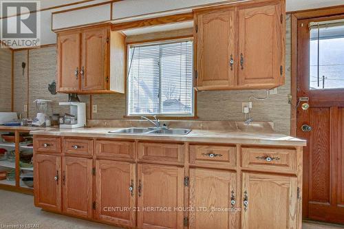 Imported from itso - 137 Bessie Street, Central Elgin (Port Stanley), ON - Indoor Photo Showing Kitchen With Double Sink