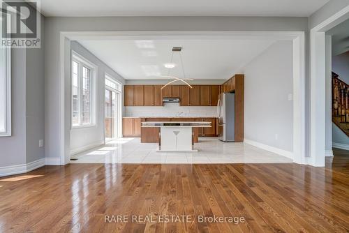 532 Mactier Drive, Vaughan (Kleinburg), ON - Indoor Photo Showing Kitchen