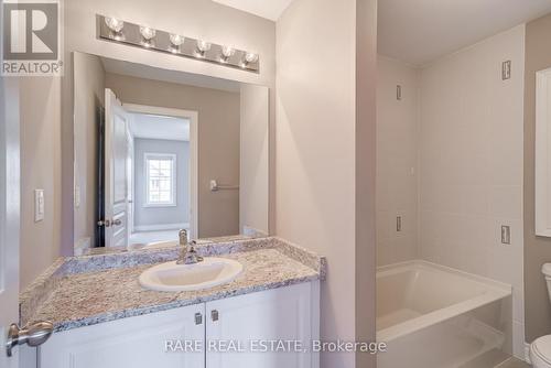 532 Mactier Drive, Vaughan (Kleinburg), ON - Indoor Photo Showing Bathroom