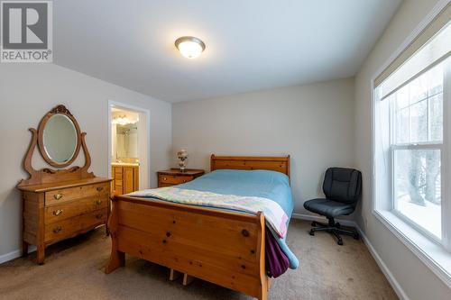 558 Anderson  Road, Golden, BC - Indoor Photo Showing Bedroom