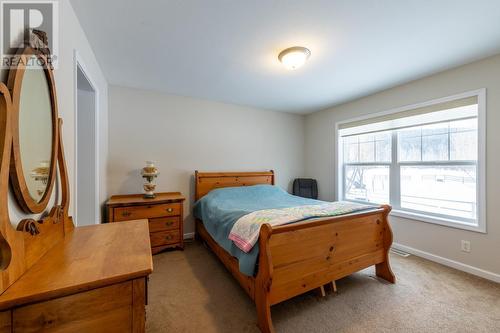 558 Anderson  Road, Golden, BC - Indoor Photo Showing Bedroom