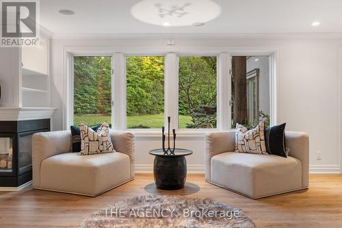 16 Fifeshire Road, Toronto, ON - Indoor Photo Showing Living Room