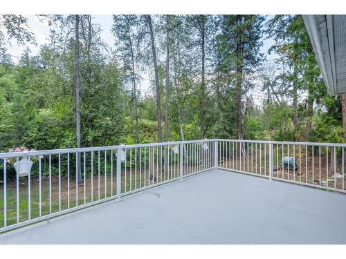 1419 Highland Drive, Castlegar, BC - Outdoor