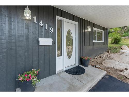 1419 Highland Drive, Castlegar, BC - Outdoor With Exterior