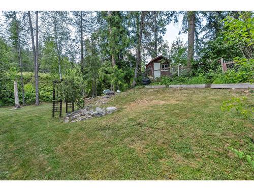 1419 Highland Drive, Castlegar, BC - Outdoor