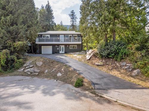 1419 Highland Drive, Castlegar, BC - Outdoor