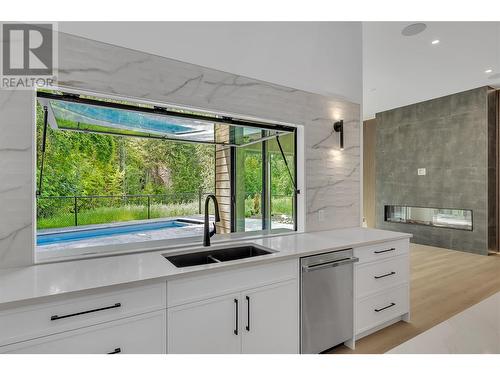 4630 Mcclure Road, Kelowna, BC - Indoor Photo Showing Kitchen With Double Sink