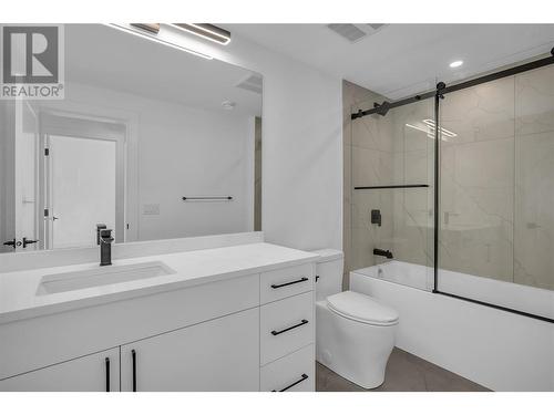 4630 Mcclure Road, Kelowna, BC - Indoor Photo Showing Bathroom