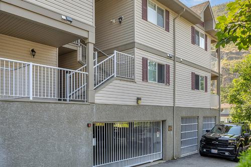 101-2733 Riffington Place, West Kelowna, BC - Outdoor With Exterior