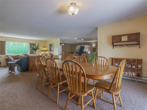 238 Park Rill Road, Oliver, BC - Indoor Photo Showing Dining Room