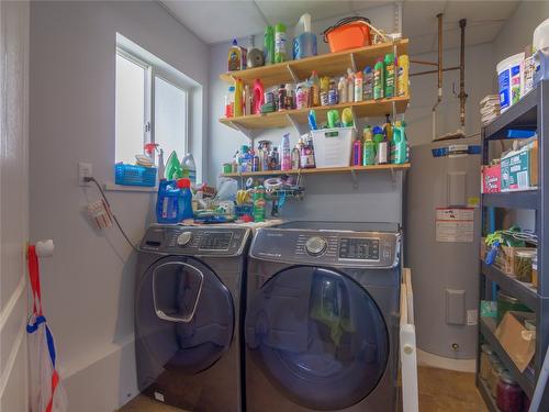 238 Park Rill Road, Oliver, BC - Indoor Photo Showing Laundry Room