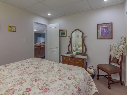 238 Park Rill Road, Oliver, BC - Indoor Photo Showing Bedroom