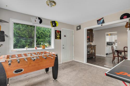 2612 Applewood Road, West Kelowna, BC - Indoor Photo Showing Other Room