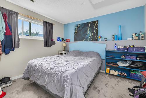 2612 Applewood Road, West Kelowna, BC - Indoor Photo Showing Bedroom