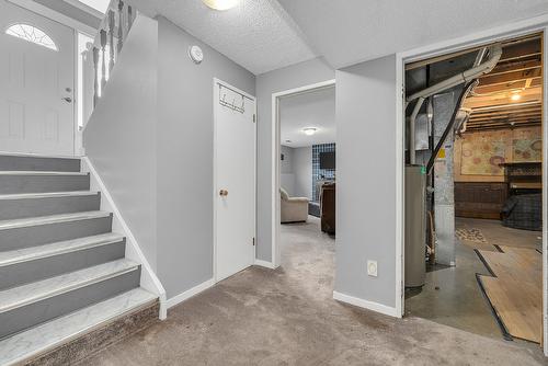 2612 Applewood Road, West Kelowna, BC - Indoor Photo Showing Other Room