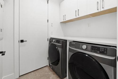 590 Radant Road, Kelowna, BC - Indoor Photo Showing Laundry Room