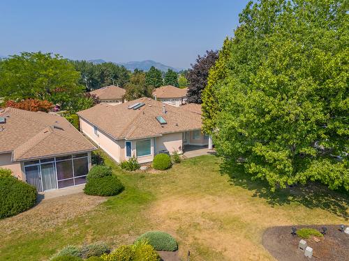 5-1201 Cameron Avenue, Kelowna, BC - Outdoor