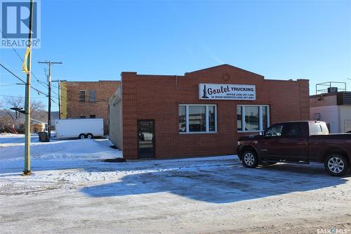 322 Centre Street, Shaunavon, SK 