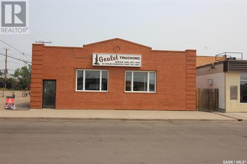 322 Centre Street, Shaunavon, SK 