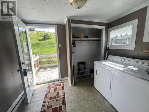 43 Tavernors Road, Bay De Verde, NL - Indoor Photo Showing Laundry Room