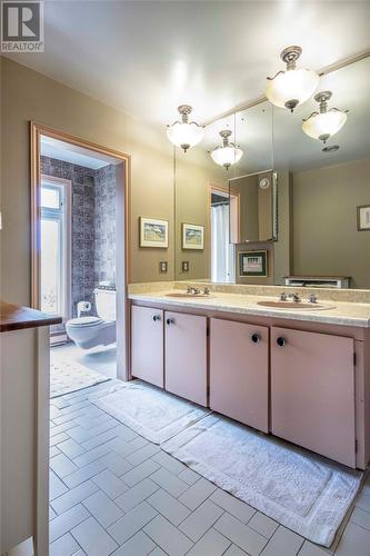 1090 Indian Meal Line, Portugal Cove St. Phillips, NL - Indoor Photo Showing Kitchen