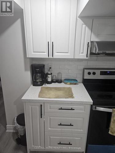 1372 Rebecca Street, Oakville (Bronte East), ON - Indoor Photo Showing Kitchen