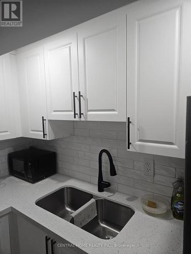 1372 Rebecca Street, Oakville (Bronte East), ON - Indoor Photo Showing Kitchen With Double Sink