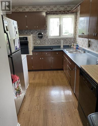 4 George Street, Lewisporte, NL - Indoor Photo Showing Kitchen