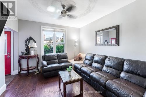 21 Severn Street, Hamilton (Central), ON - Indoor Photo Showing Living Room