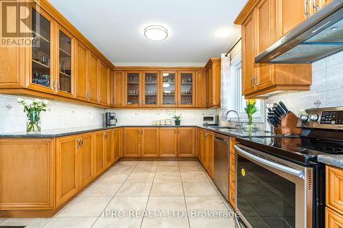 434424 4 Line, Amaranth, ON - Indoor Photo Showing Kitchen