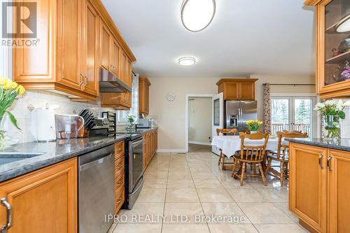 434424 4 Line, Amaranth, ON - Indoor Photo Showing Kitchen