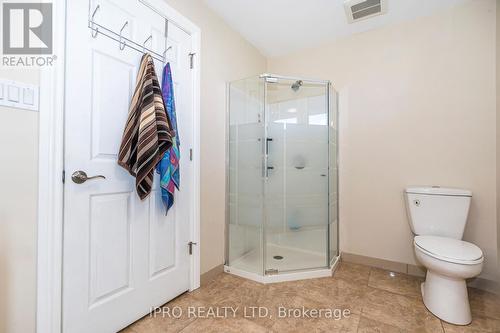 434424 4 Line, Amaranth, ON - Indoor Photo Showing Bathroom