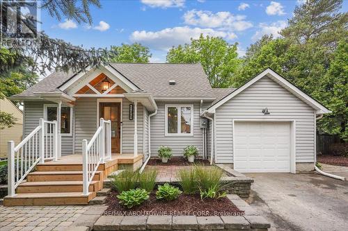 105 Victoria Street, Hamilton (Waterdown), ON - Outdoor With Facade