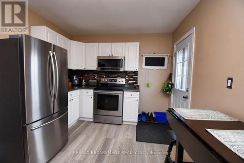 83 Sherman Avenue N, Hamilton (Gibson), ON - Indoor Photo Showing Kitchen