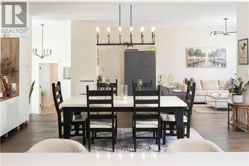 1647 Gregory Road, St. Catharines, ON - Indoor Photo Showing Dining Room