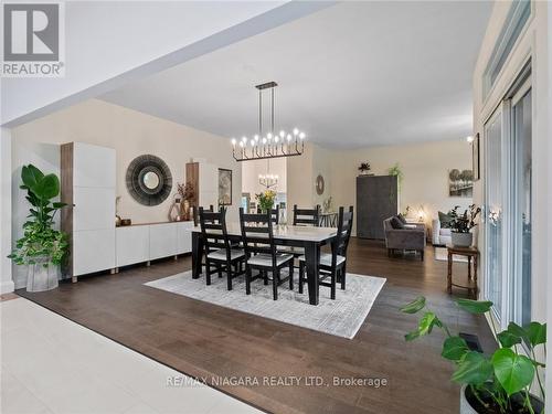 1647 Gregory Road, St. Catharines, ON - Indoor Photo Showing Dining Room