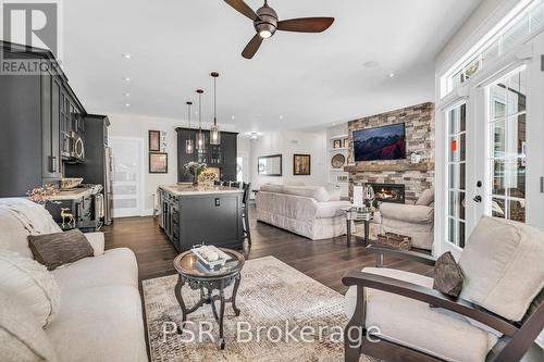 370 Fraser Street, Gravenhurst, ON - Indoor Photo Showing Living Room With Fireplace