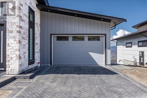 2302 Lavetta Drive, Kelowna, BC - Outdoor With Exterior