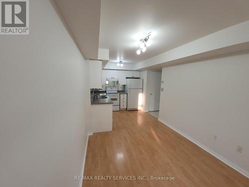 4 - 4620 Guildwood Way, Mississauga (Hurontario), ON - Indoor Photo Showing Other Room