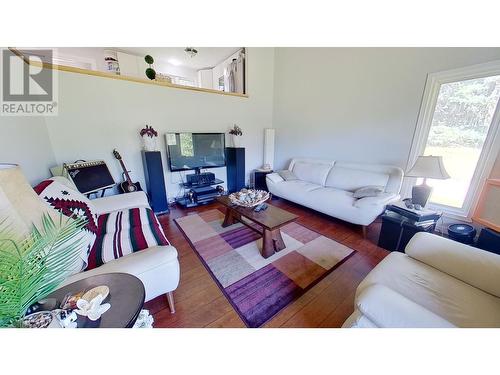 12917 Cherry Road, Fort St. John, BC - Indoor Photo Showing Living Room