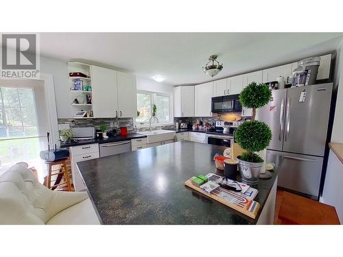 12917 Cherry Road, Fort St. John, BC - Indoor Photo Showing Living Room