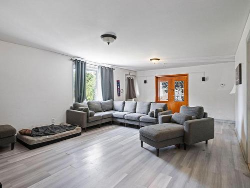 Living room - 709  - 709B Ch. De La Rivière N., Saint-Eustache, QC - Indoor Photo Showing Living Room