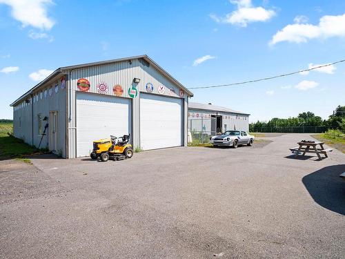 Garage - 709  - 709B Ch. De La Rivière N., Saint-Eustache, QC - Outdoor