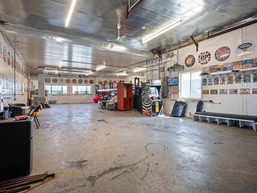 Garage - 709  - 709B Ch. De La Rivière N., Saint-Eustache, QC - Indoor Photo Showing Garage