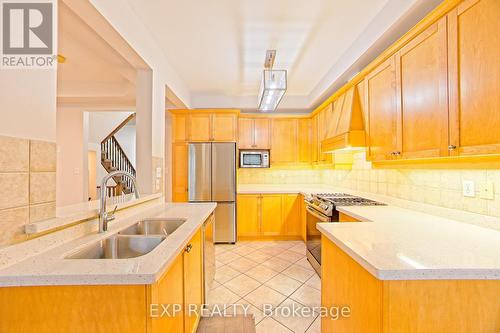 13 - 5151 Upper Middle Road, Burlington (Orchard), ON - Indoor Photo Showing Kitchen With Double Sink