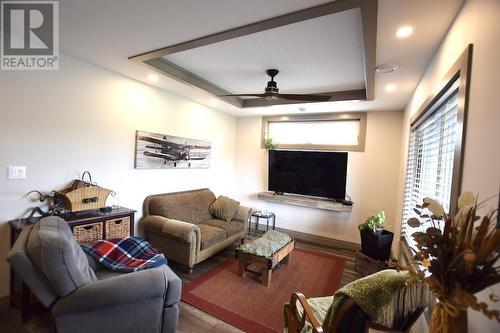 13 Victoria Ave, Blind River, ON - Indoor Photo Showing Living Room