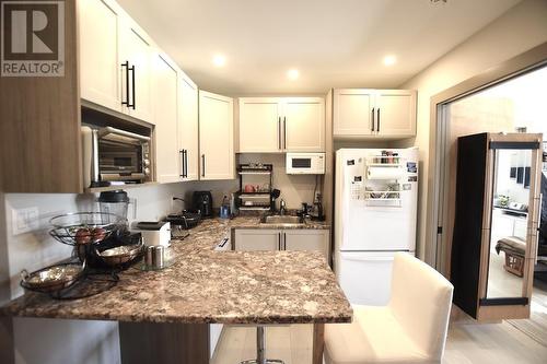 13 Victoria Ave, Blind River, ON - Indoor Photo Showing Kitchen With Upgraded Kitchen