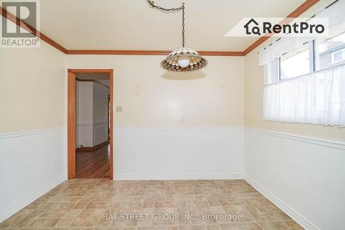 205 Peterwood Court, Newmarket (Gorham-College Manor), ON - Indoor Photo Showing Other Room