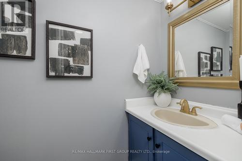 9 - 4 Paradise Boulevard, Ramara (Brechin), ON - Indoor Photo Showing Bathroom